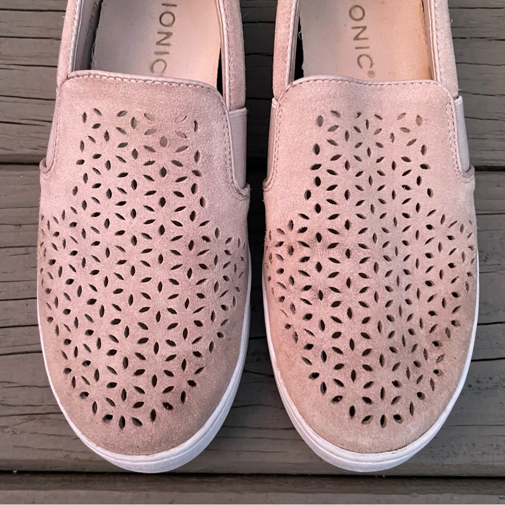 Vionic Splendid Midi Perf Slip On Dusty Pink Shoe… - image 5